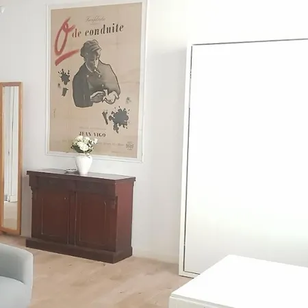 Charming Loft - Tour Eiffel/ Rue Cler Apartahotel 3*