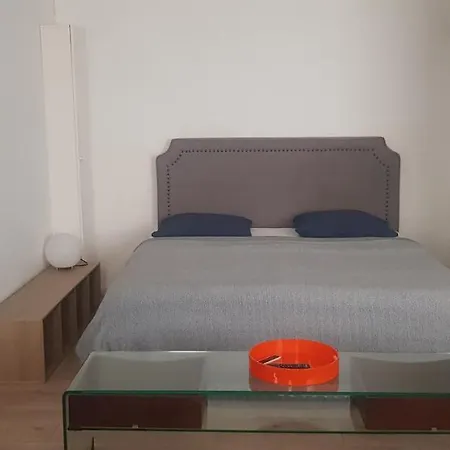 Charming Loft - Tour Eiffel/ Rue Cler Apartahotel París