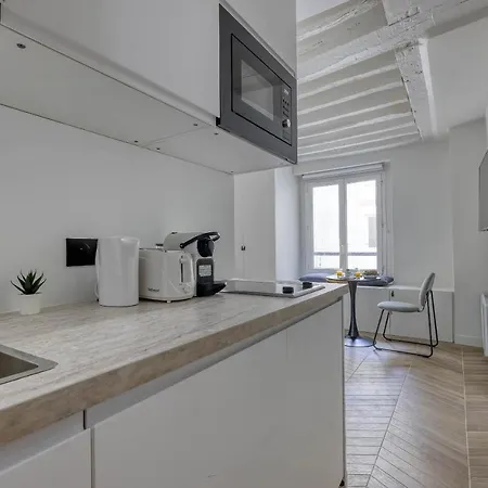 New And Designed Well Equipped - Heart Of 2 * Paris