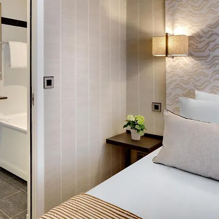 Le Senat Hotell 4*