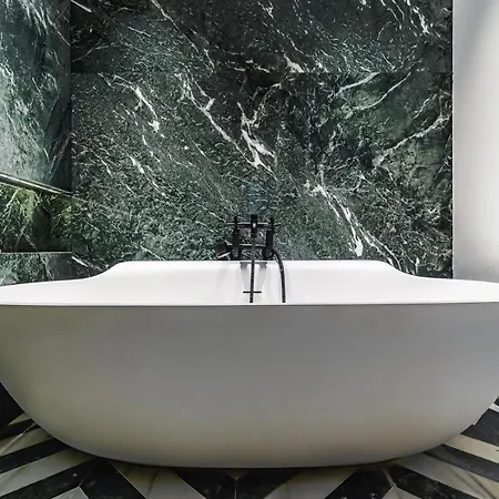 Apartment Magnificent Luxury Penthouse In A Prestigious Neighborhood Of With A Eiffel Tower View From Balcony Short Walk To Palais Galliera And Avenue Montaigne Fashion Stores *