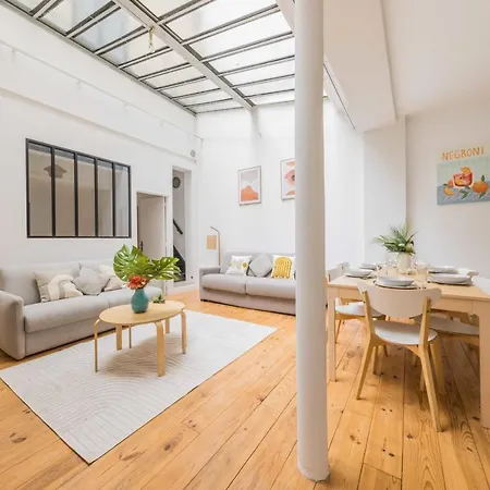 Appartement Charming With Mezzanine Paris
