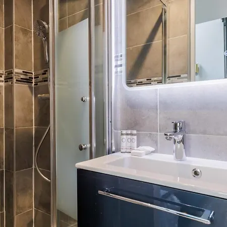 Appartement Charming With Mezzanine Paris