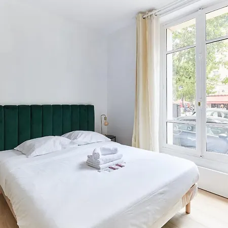 Apartament Eiffel Tower - Latin Quarter Paryż