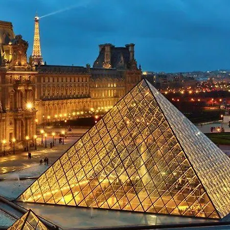 Last - Minute 6 Peoples Large Super Eiffel Louvre Flat Parijs
