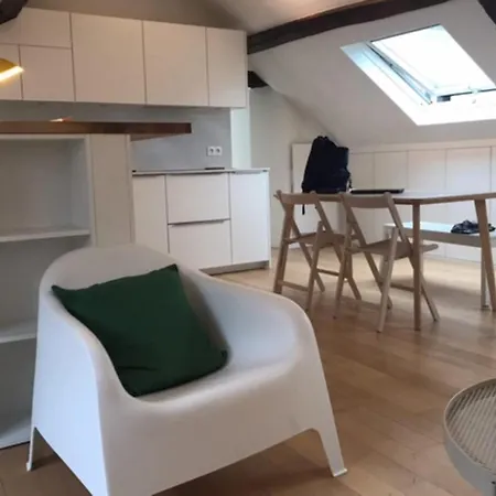 Quiet And Bright Of 57 M In 4th Apartamento