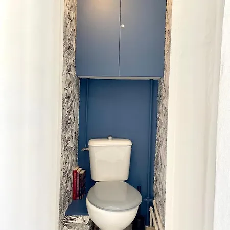 Tiny Studio - 12 M2 - Quartier Saint-ambroise - 5eme Etage Sans Ascenseur Appartement