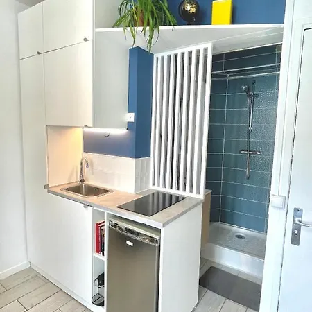 Tiny Studio - 12 M2 - Quartier Saint-ambroise - 5eme Etage Sans Ascenseur Paris