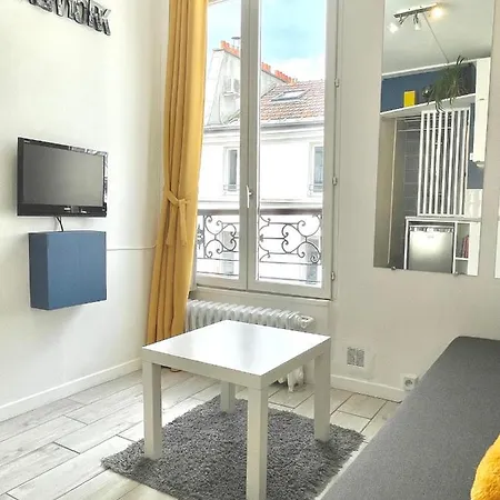 Appartement Tiny Studio - 12 M2 - Quartier Saint-ambroise - 5eme Etage Sans Ascenseur