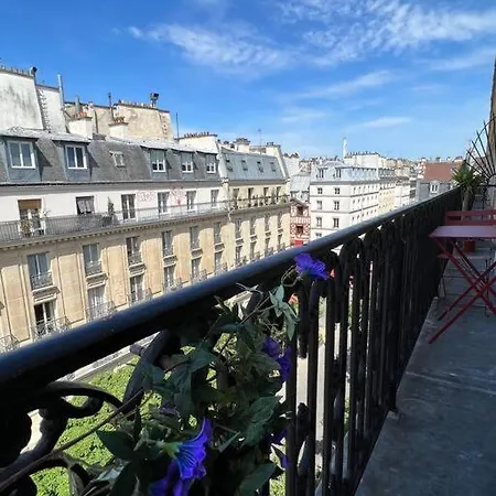 « lescostreet » Les Halles : Vue Tour Eiffel * パリ