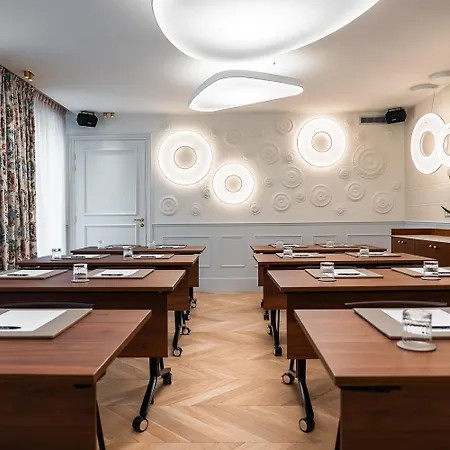 Normandy Le Chantier Отель 4*
