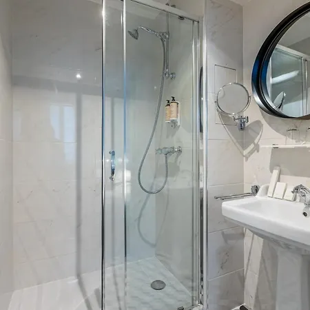 Le Nest By Sweett Hotel Paris