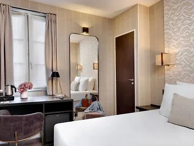Le Senat Hotell 4*