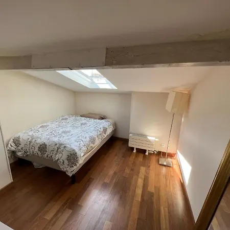 Duplex In Montmartre 4-5 Personnes Appartement