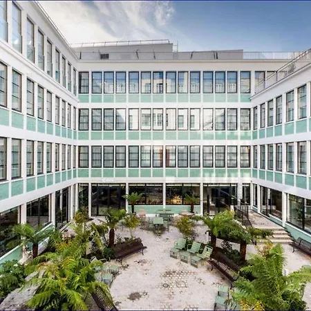Le Grand Quartier Отель