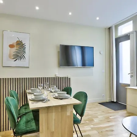 Apartment Cosy - Eiffel Tower *