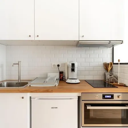 Trocadero/victor Hugo : Luxury 1br-4p Paris
