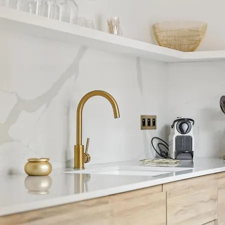 Appartement Luxueuse Avec Jardin Prive Sauna Et Jacuzzi *