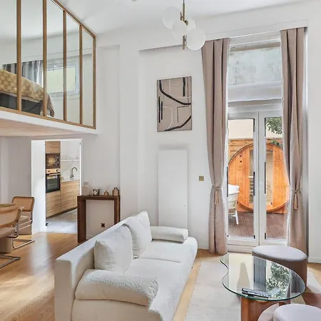 Luxueuse Avec Jardin Prive Sauna Et Jacuzzi Appartement Paris
