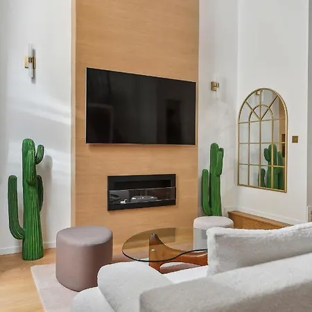 Luxueuse Avec Jardin Prive Sauna Et Jacuzzi Appartement Paris