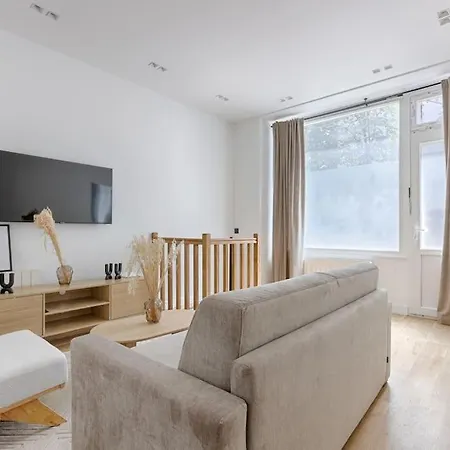 Zen & Luxury 2br Flat - Eiffel Tower شقة باريس