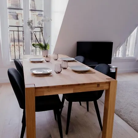 Apartment Luxury Elysees Paris