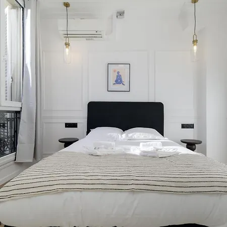 Poetic - Champs Elysees Apartamento