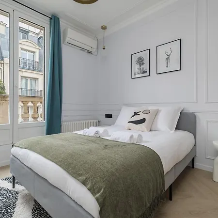 Poetic - Champs Elysees Apartamento *