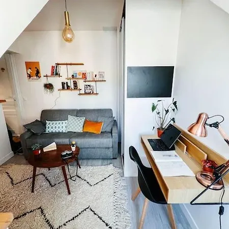 Jolie Studio Parisien パリ