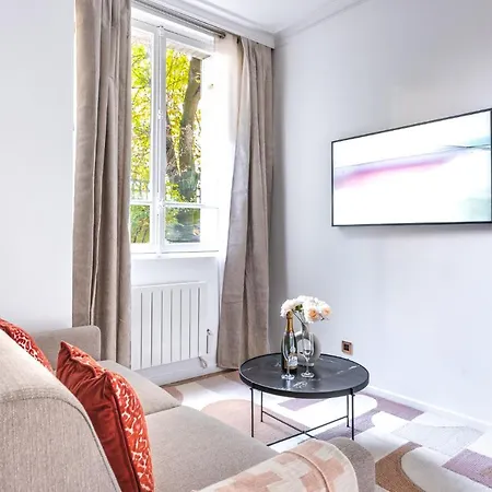 Charming And Cosy For 4 Guests Apartment