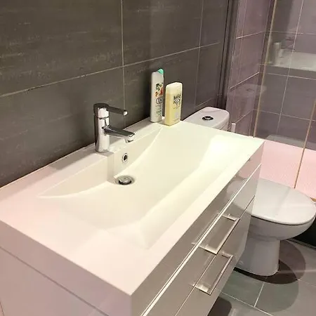 Апартаменты Mytripinparis - Large And Sunbathed 1br - Close To The Eiffel Tower