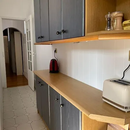Апартаменты Mytripinparis - Large And Sunbathed 1br - Close To The Eiffel Tower Париж