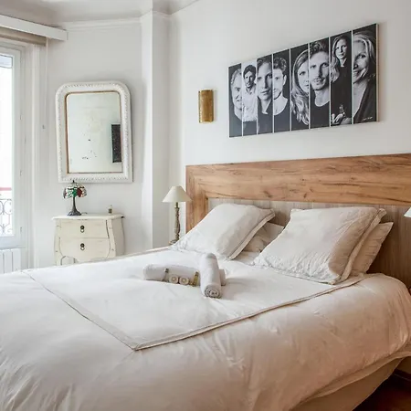 Folletto - Welkeys Apartment Paris