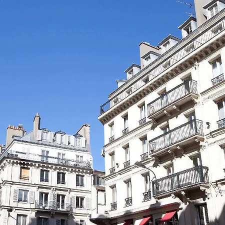 Hotel Hibiscus Republique 2*
