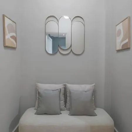 2b.appart 6pers#2bedrooms#victorhugo#arcdetriomphe شقة باريس