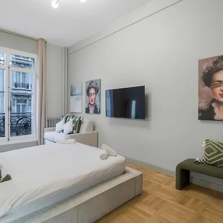 شقة 2b.appart 6pers#2bedrooms#victorhugo#arcdetriomphe *