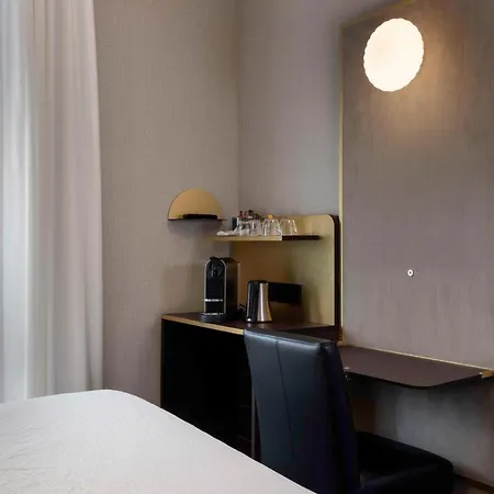 Western Bretagne Montparnasse Hotel Parijs