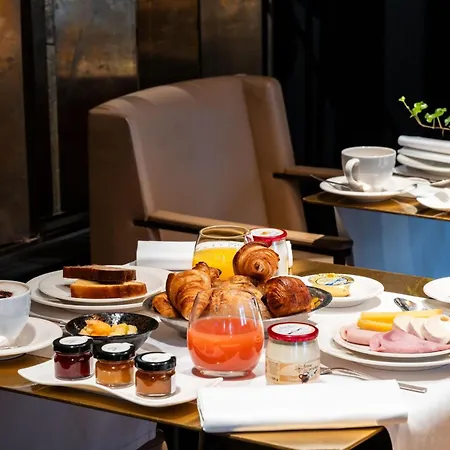 Le Metropolitan, Tour Eiffel, A Tribute Portfolio 5* Paris