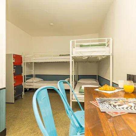 Hostel Young And Happy Latin Quarter By Hiphophostels Paris