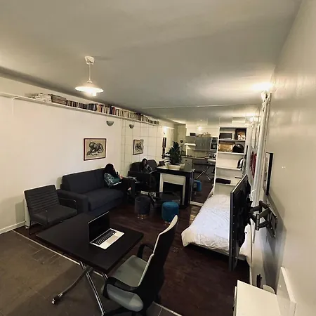 Appartamento Charming And Quiet Flat 30m2 Parigi