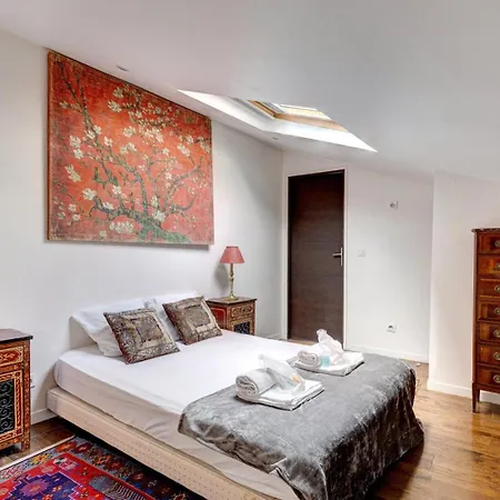 259 Suzy - Superb Duplex In Apartament *