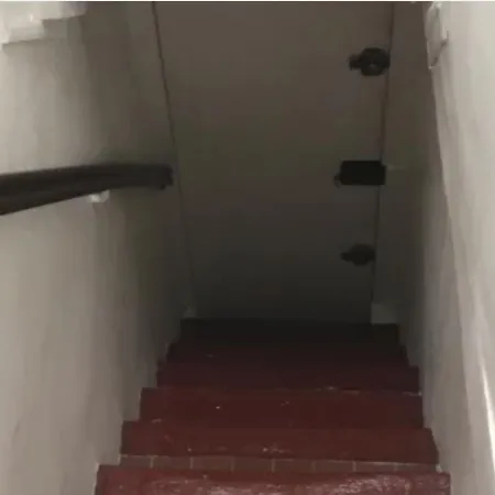 Sous Les Toits De Shared Place Homestay Paris
