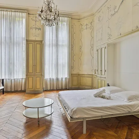 Academia - Welkeys Apartment