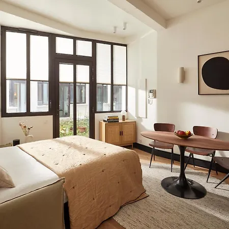 Cosy 1br With Outside Space Near Canal Saint Martin アパート