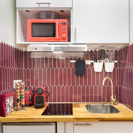 Guestrust- Arc De Triomphe Corail Apartment