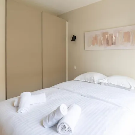 Beautiful & Modern 1bd Flat Near Montmartre Διαμέρισμα Παρίσι