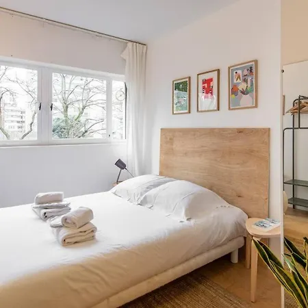 Apartamento Couronnes - Cosy Equipe Et Privatif *