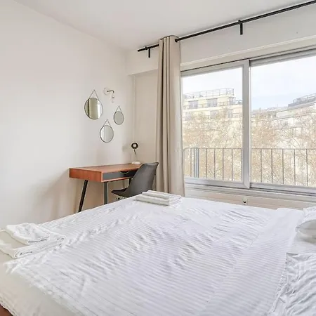 4 Pers. Moulin Rouge-pigalle Apartment