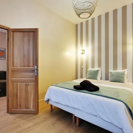 Charming Flat, Quartier Latin With A Private Cinema Paryż