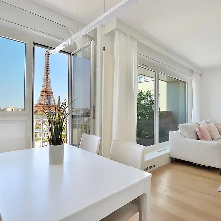 Magical Modern Eiffel Tower, The Million Dollar View *